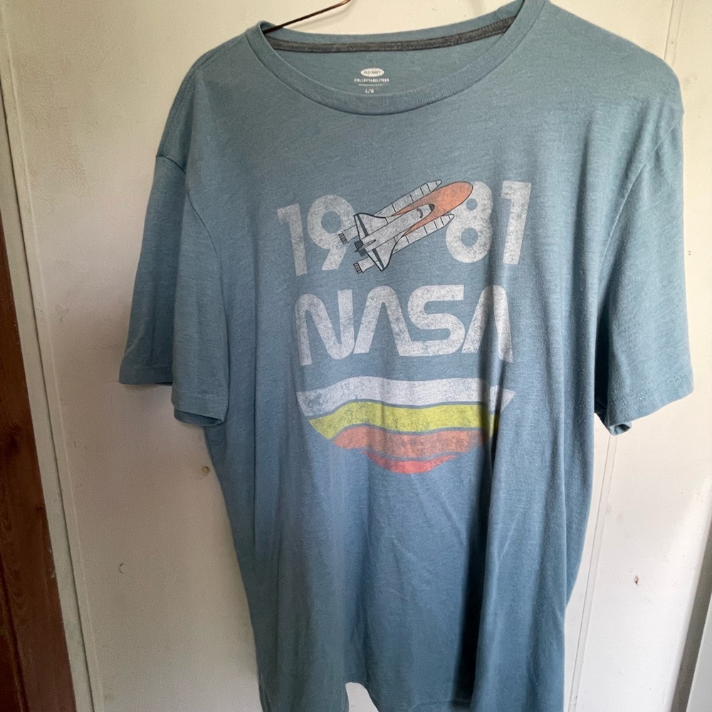 Old Navy Men's NASA Graphic Tee - Light Blue